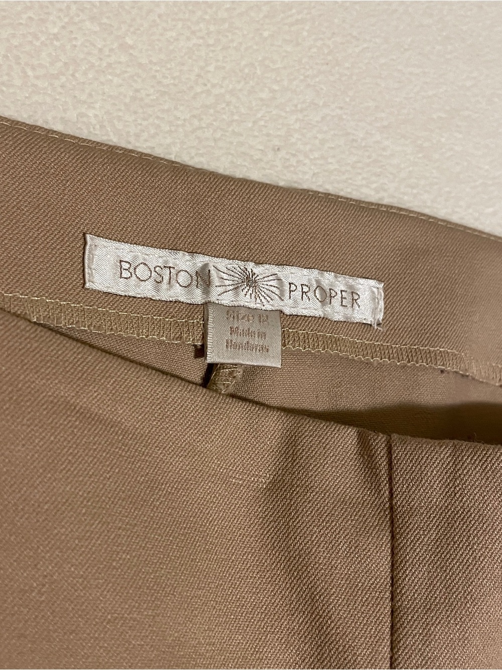 Boston Proper Women’s Tan Chinos